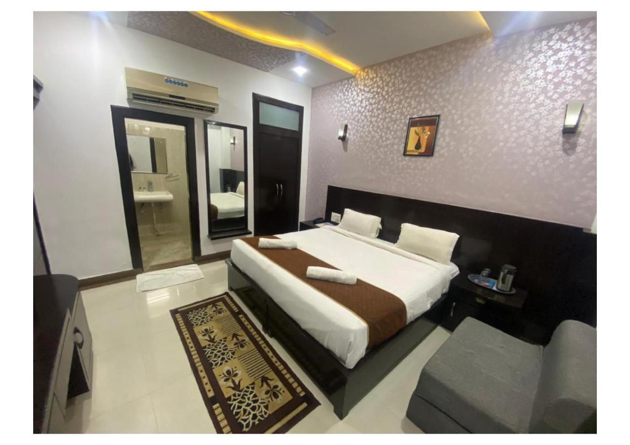 Hotel Dazzling East Gate à Agra  Extérieur photo