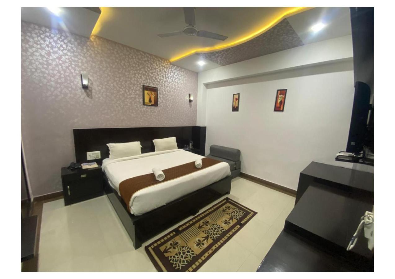 Hotel Dazzling East Gate à Agra  Extérieur photo
