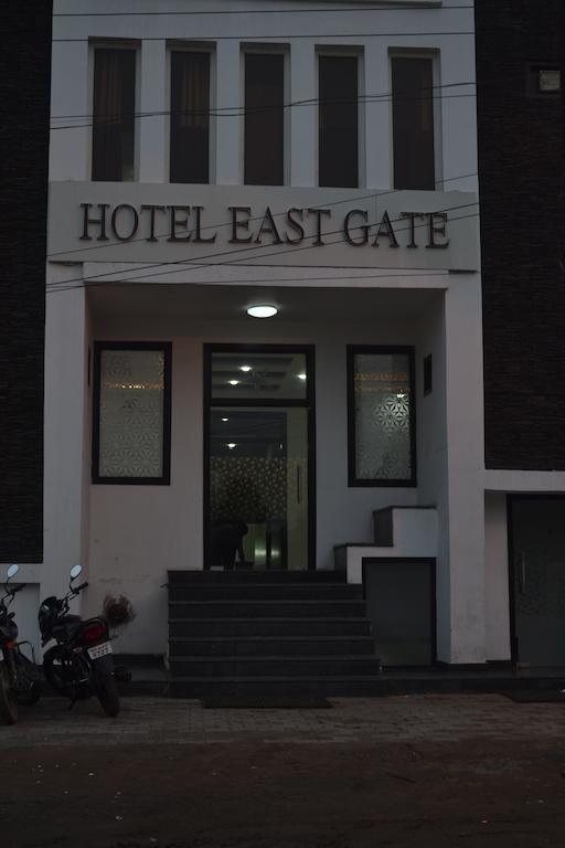 Hotel Dazzling East Gate à Agra  Extérieur photo