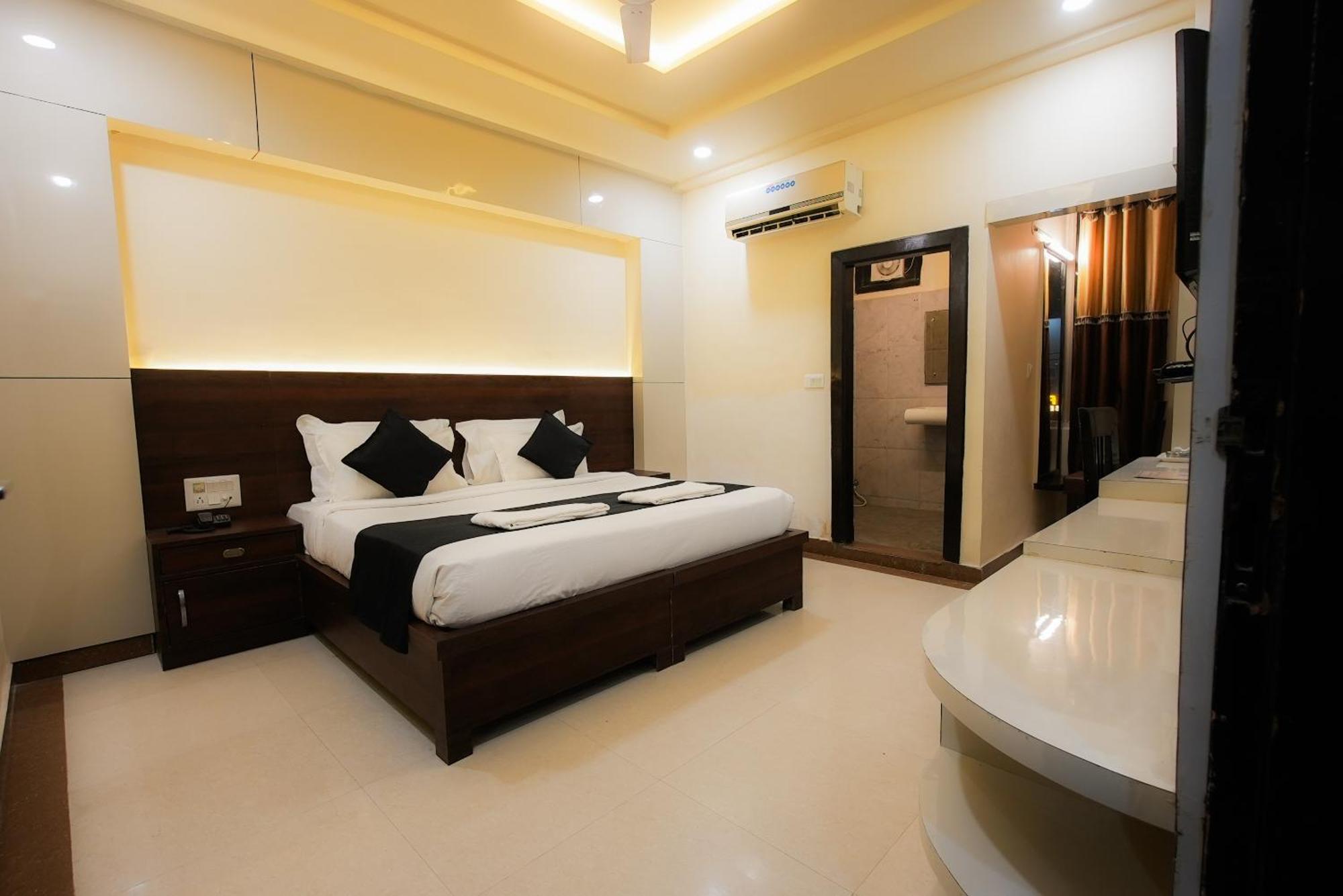 Hotel Dazzling East Gate à Agra  Extérieur photo