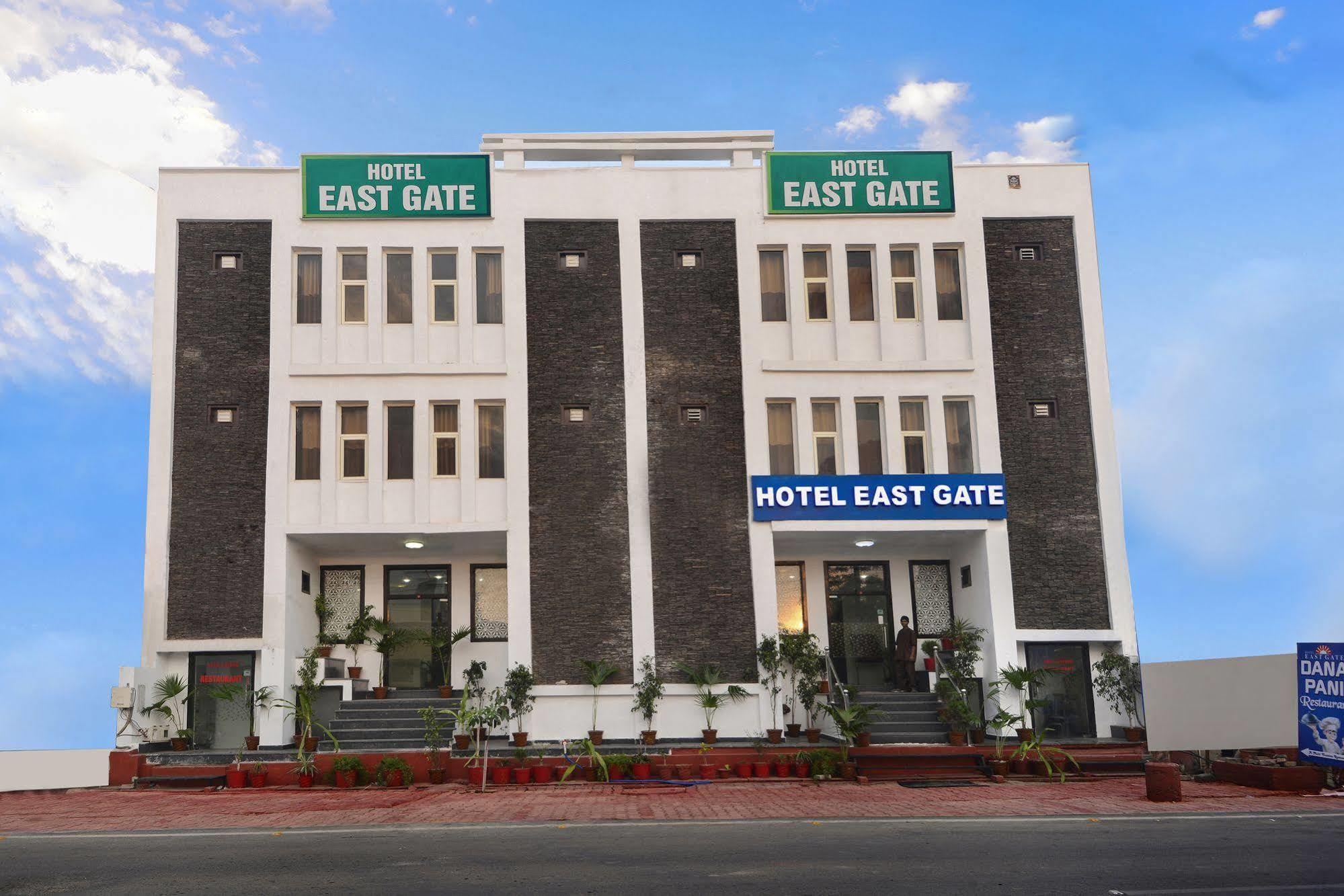 Hotel Dazzling East Gate à Agra  Extérieur photo