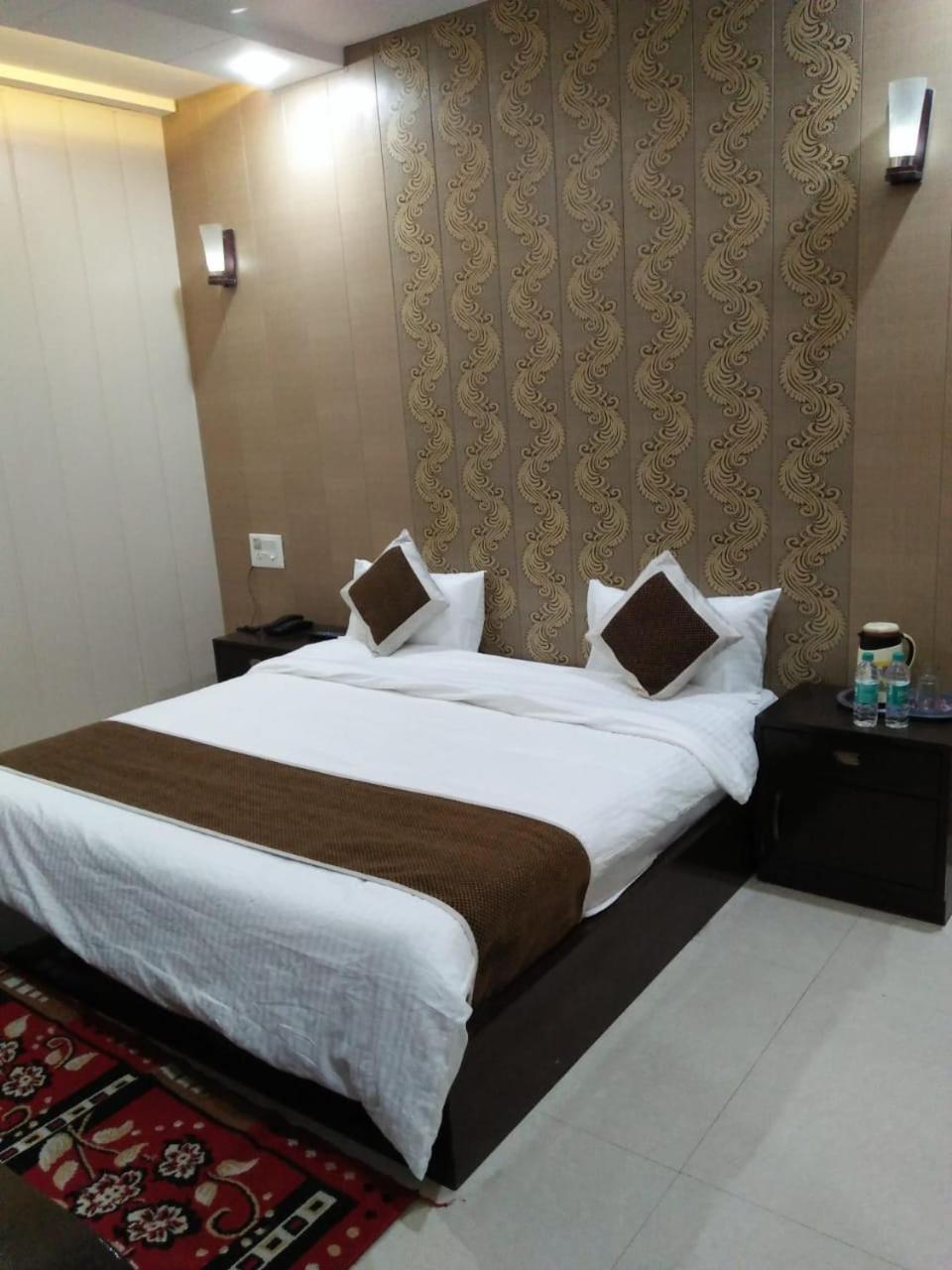 Hotel Dazzling East Gate à Agra  Extérieur photo