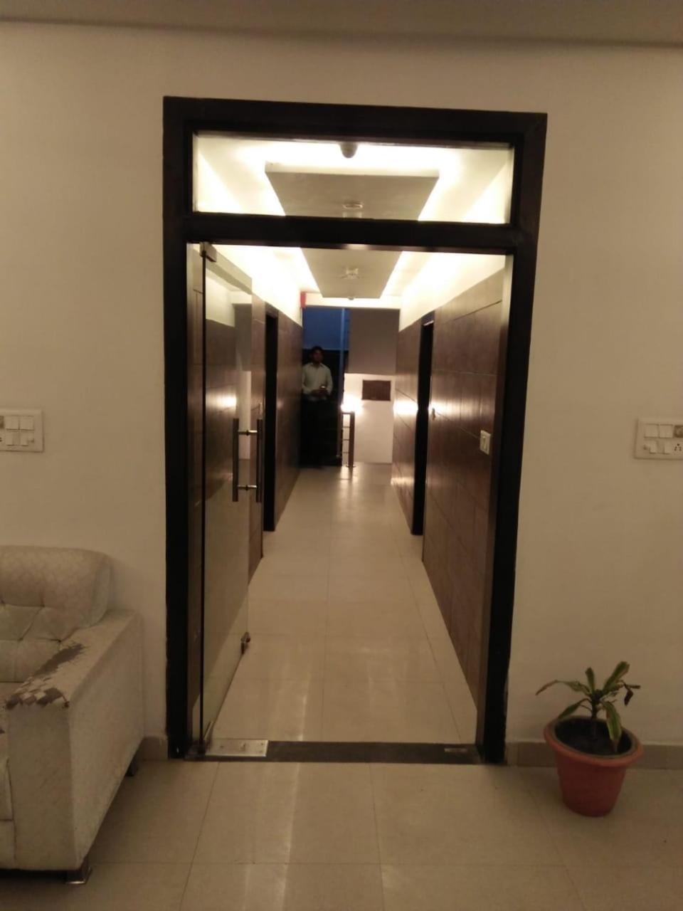 Hotel Dazzling East Gate à Agra  Extérieur photo